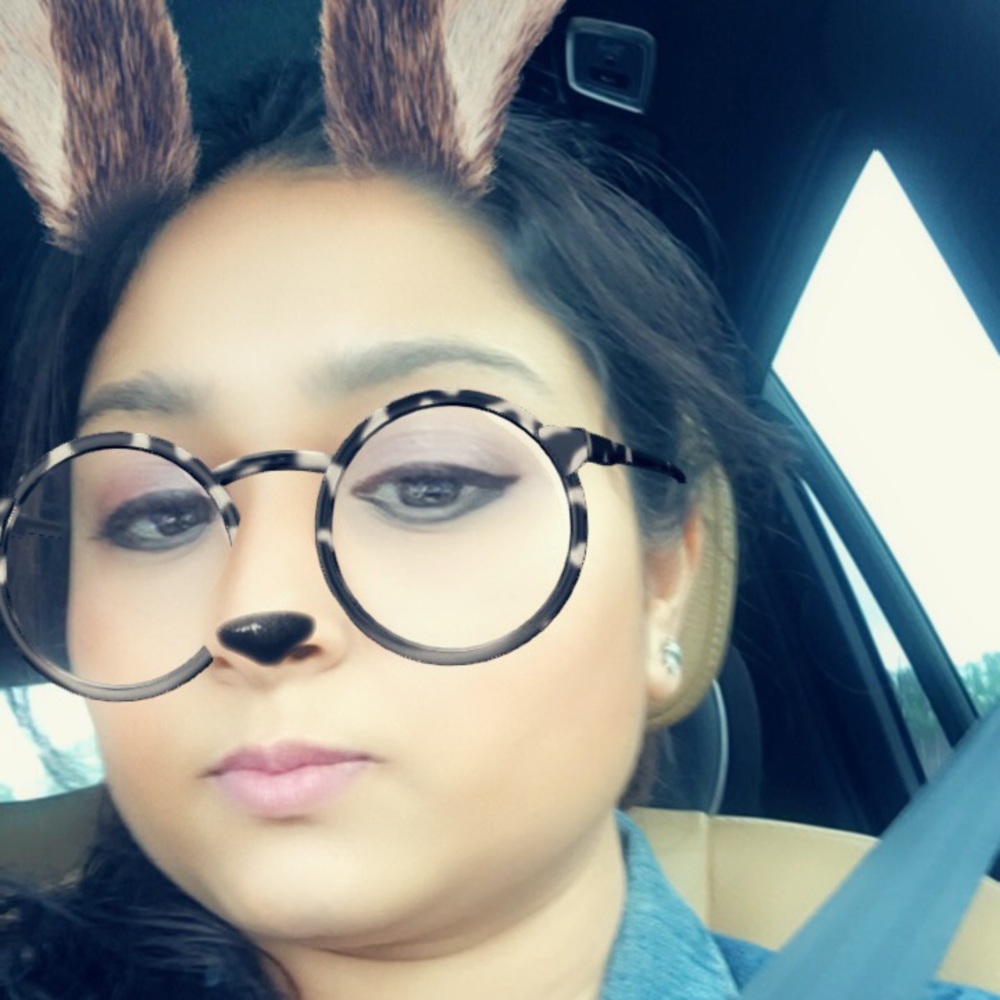 Meet your Posher, Lisa